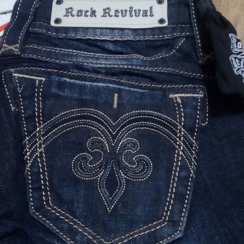 Rock Revival NWT Women's 26 Straight Adel Embellished Embroidered